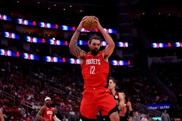 亚当斯前场篮板统治力惊人 生涯净胜对手1109个进攻篮板